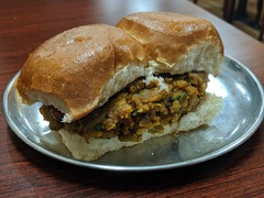 VADA PAV